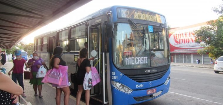 Passageiros do transporte coletivo só poderão embarcar com máscaras