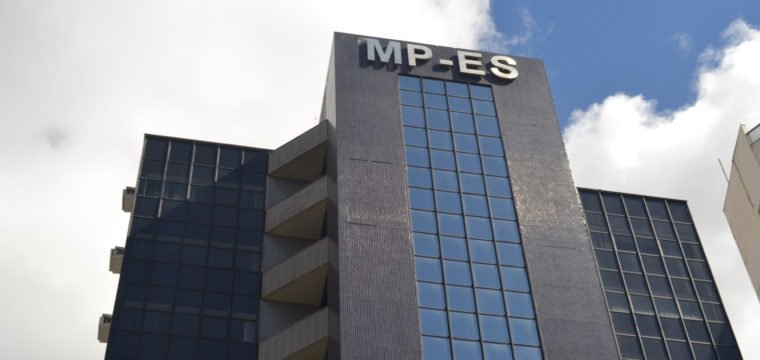 MPES notifica prefeitos para adequação a normas de combate à Covid-19