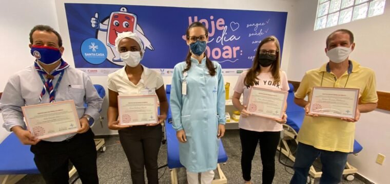 Doadores de sangue recebem homenagem na Santa Casa