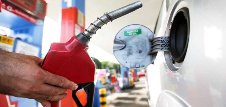 Procon realiza ação contra aumento antecipado no preço de combustíveis