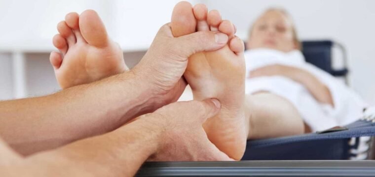 Como evitar inchaço nas pernas e nos pés em dias quentes?