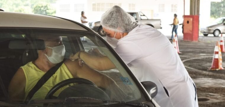 Cachoeiro vacina idosos de 65 a 74 anos na próxima semana