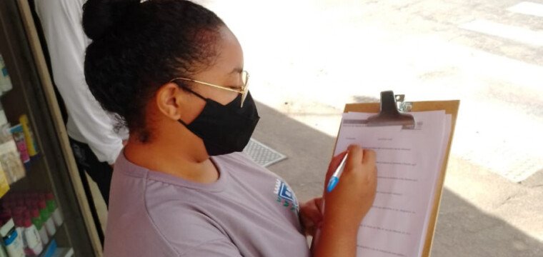 Prefeitura realiza ação de conscientização sobre uso obrigatório de máscara