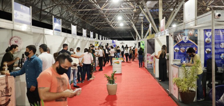 Mais de 5,6 mil pessoas visitaram a Feira de Negócios de Cachoeiro