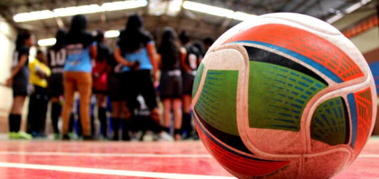 Time de Cachoeiro na fase final da Copa ES de Futsal Feminino