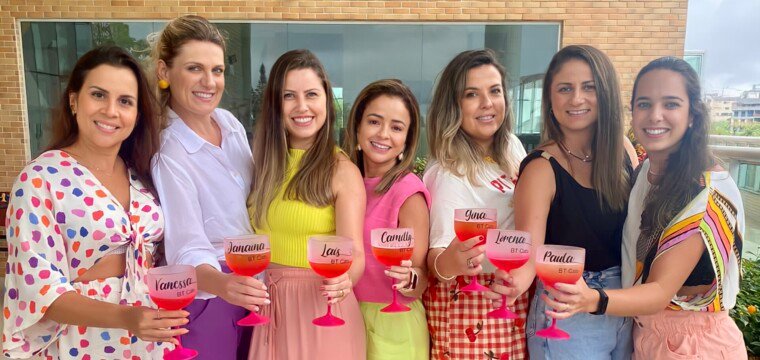 Começaram as confraternizações de fim de ano.