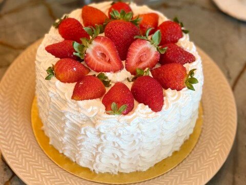 Bolo de Morango com Chantily