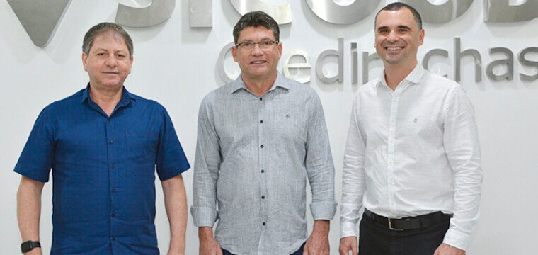 Sicoob Credirochas empossa novos conselheiros
