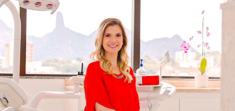 Andressa Gava inaugura seu novo consultório odontológico