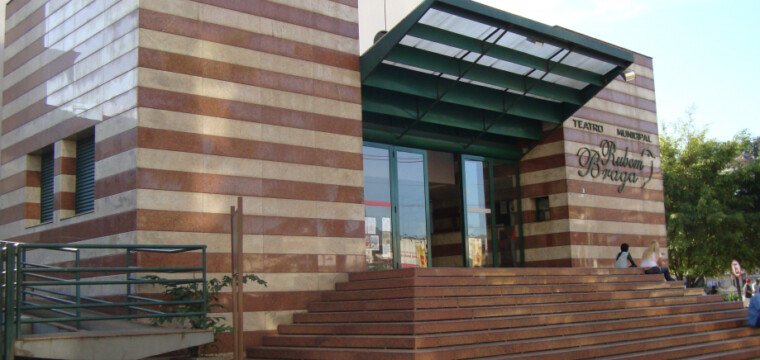Teatro Rubem Braga será recuperado e modernizado