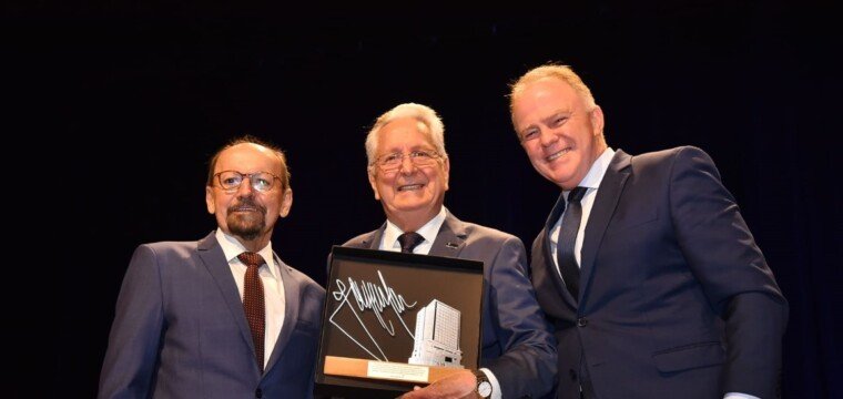 Posse da nova diretoria do Fecomércio reúne principais autoridades do ES