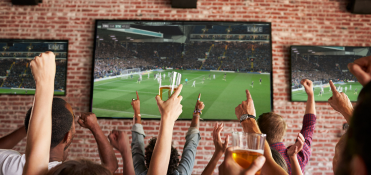 Empresas podem apoiar exibição de jogos da Copa e concerto natalino na Praça de Fátima