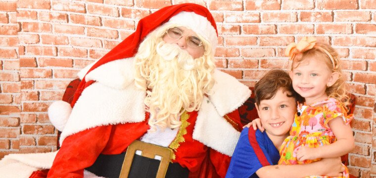 Jaraguá recebe Papai Noel