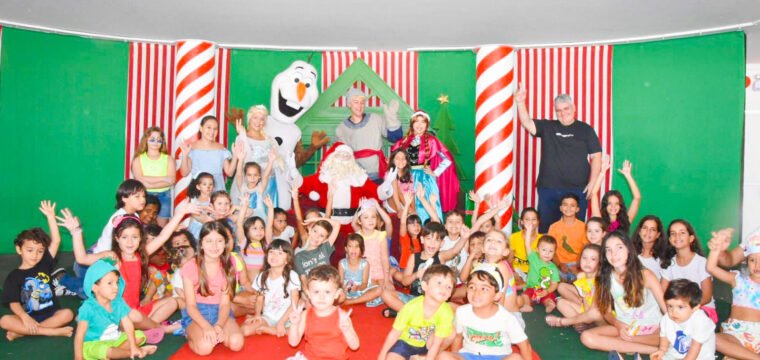 A chegada do Papai Noel no Jaraguá Tênis Clube