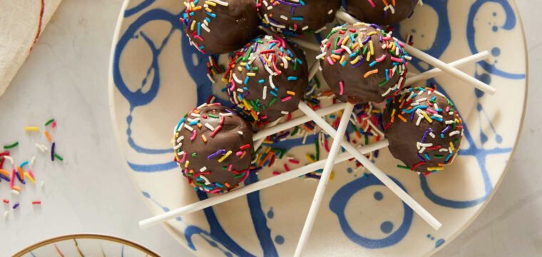 Prepare ‘Cake Pops’ com os pequenos