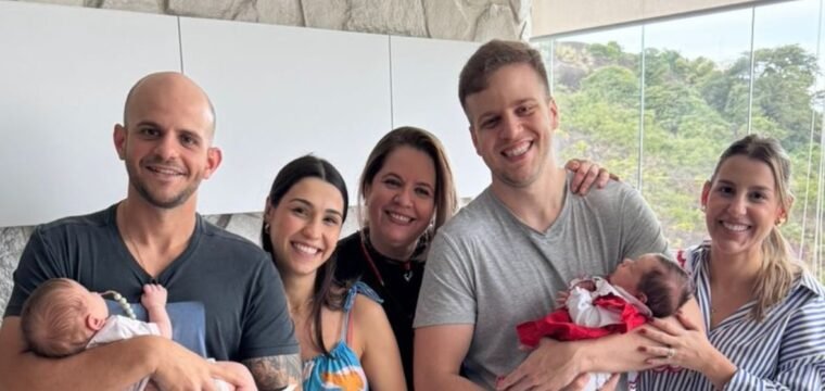 A empresária Rosana Perim celebra, ao lado das noras e dos filhos, a chegada dos netinhos Lara e Arthur