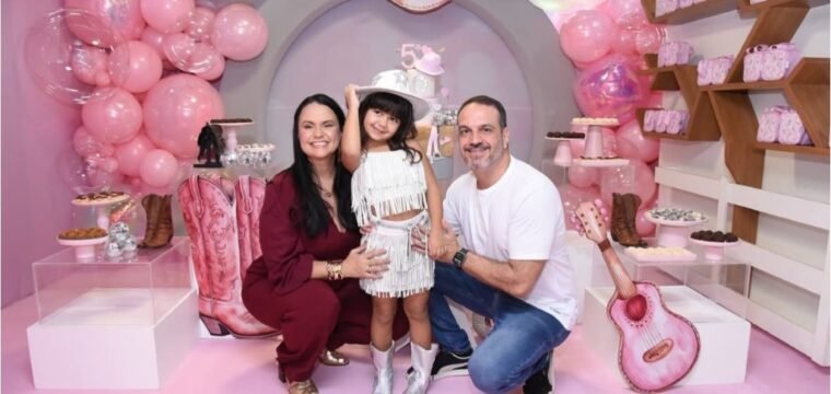 Os queridos Paula Coelho e Nuno Mirinha comemoraram o aniversário da filha Carolina