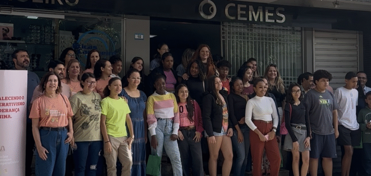 Mutirão oftalmológico do Projeto ViVer atende crianças em parceria com médicos voluntários