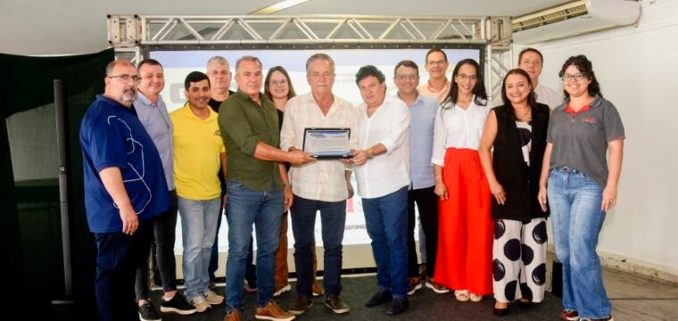 Selita é destaque no Encontro de Empresários no Jaraguá Tênis Clube