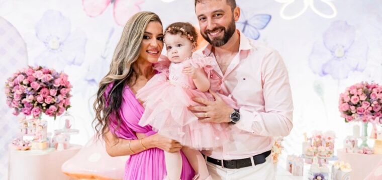 Suélen e Allan Suélen e Allan comemorando 1 aninho da filha Ayla. Festa linda. Parabéns boneca!