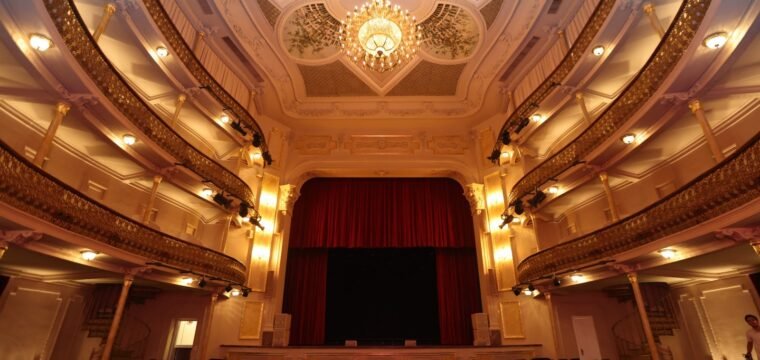 Programação de reabertura do Theatro Carlos Gomes em dezembro
