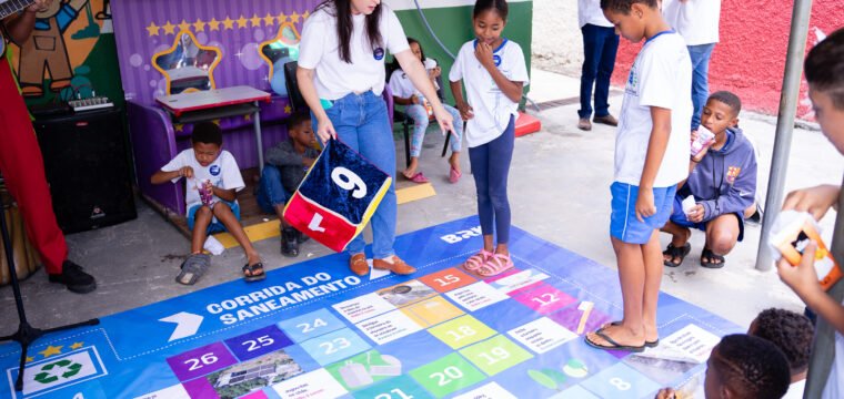 Projeto Fonte de Futuro amplia acesso de estudantes à água tratada em Cachoeiro