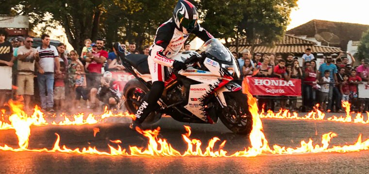 Cachoeiro recebe mega show de manobras radicais com motos nesta quinta (26)