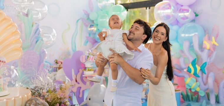 André e Sabrina curtindo 1 aninho da filha Helena. Festa linda, Parabéns!