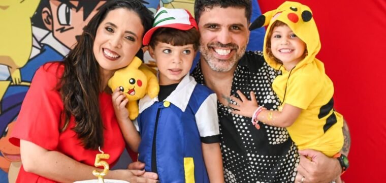 O publicitário Caetano Monteiro, sua esposa, a advogada Isabela Couto Monteiro, e a caçulinha Ava junto com primogênito Tom