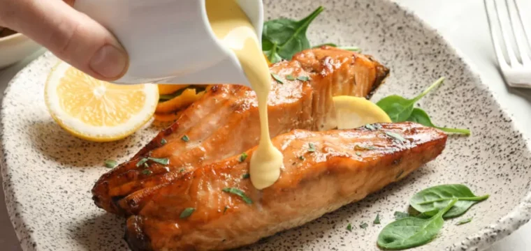 Salmão na brasa com  molho de mostarda