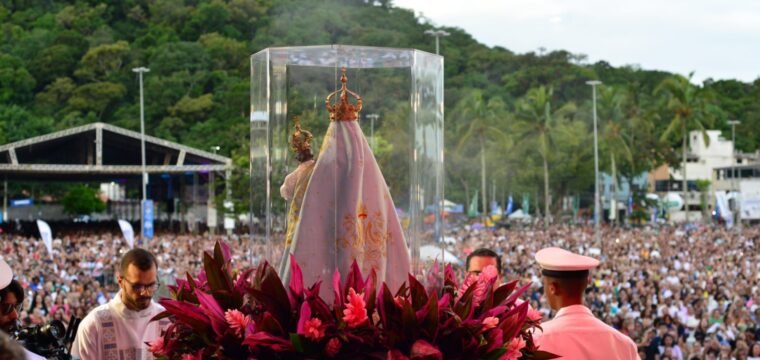 2,7 milhões de fiéis marcam a Festa da Penha 2026, que encerra com multidão em oração na Prainha