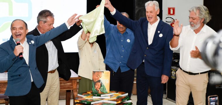 Hifa celebra 55 anos com lançamento de livro que resgata a história da instituição