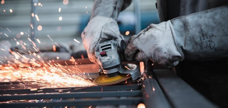 Produção industrial capixaba cresce e ES tem maior alta do país