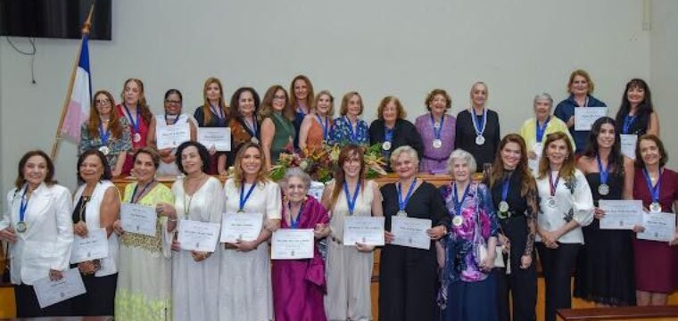AJEB-ES lança coletânea em homenagem a mulheres que marcaram época