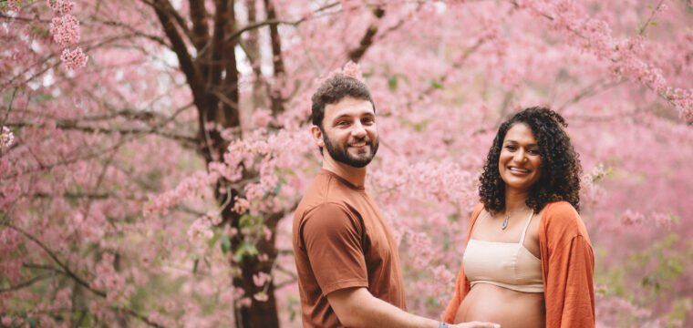 O casal Lucas Fontana Giro e Jessica Contarini Gomes Giro vive emoção da chegada da pequena Maria