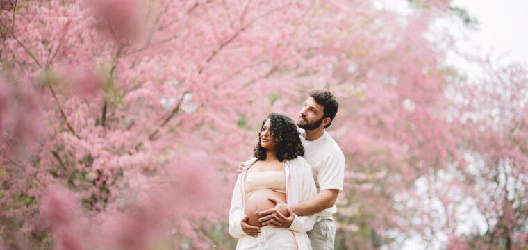 O casal Lucas Fontana Giro e Jessica Contarini Gomes Giro vive a doce espera pela chegada da pequena Maria Contarini Giro