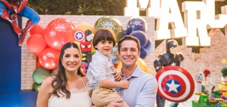 Raisa e Marcel comemorando 04 anos do filho Marcel